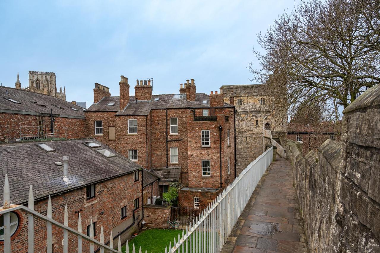 Crookback House Apartment York Exterior photo